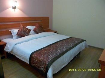 Tiandi Renhe Hotel Jinan Exterior photo